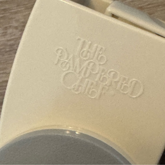 PAMPERED CHEF #1275 Rotary Cheese Grater (Coarse & Fine Blade) w/#1278 Dispenser - Picture 5 of 5